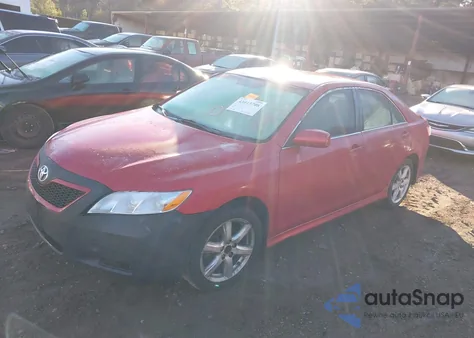 2007 Toyota Camry Se z USA, uszkodzony, nr VIN 4T1BE46K77U101657
